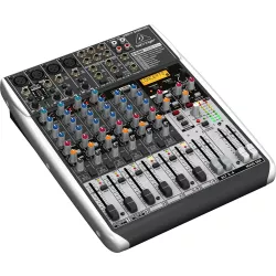 Микшерный пульт BEHRINGER X1204USB