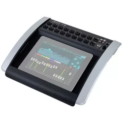 Цифровой микшерный пульт BEHRINGER AIR X18