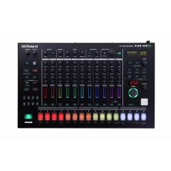 Драм-машина ROLAND TR-8S
