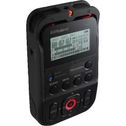 Рекордер ROLAND R-07 (BK)