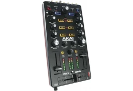 DJ-контроллер AKAI PRO AMX