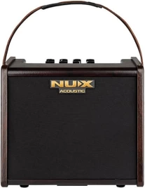 Комбоусилитель для акустической гитары Nux AC-25 с аккумулятором