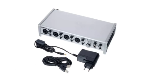 Tascam SERIES 208i USB аудио/MIDI интерфейс фото 4