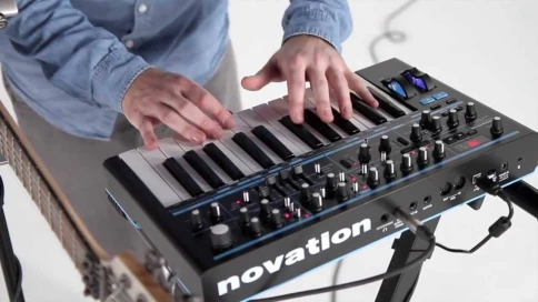 Novation Bass Station II аналоговый синтезатор 25 клавиш фото 7