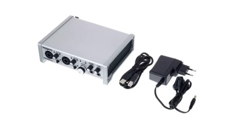 Tascam SERIES 102i USB аудио/MIDI интерфейс фото 4