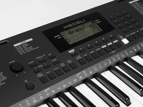 Синтезатор 61 клавиша Medeli MK100 фото 5