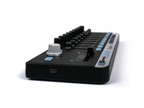 MIDI-контроллер LAudio EasyControl фото 2