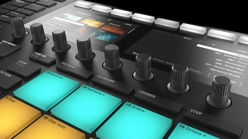 Контроллер Native Instruments Maschine Mk3 фото 10