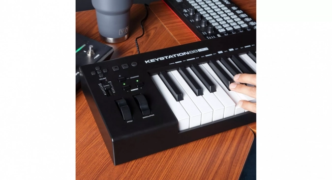 MIDI Клавиатура M-AUDIO KEYSTATION 88 MK3 фото 9