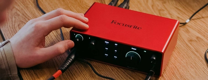 Аудиоинтерфейс USB ​Focusrite Scarlett 4i4 4rd Gen фото 6