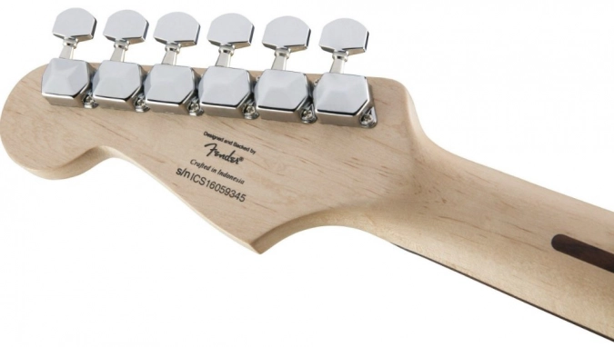 Электрогитара Squier BULLET STRATOCASTER HT AWT фото 4
